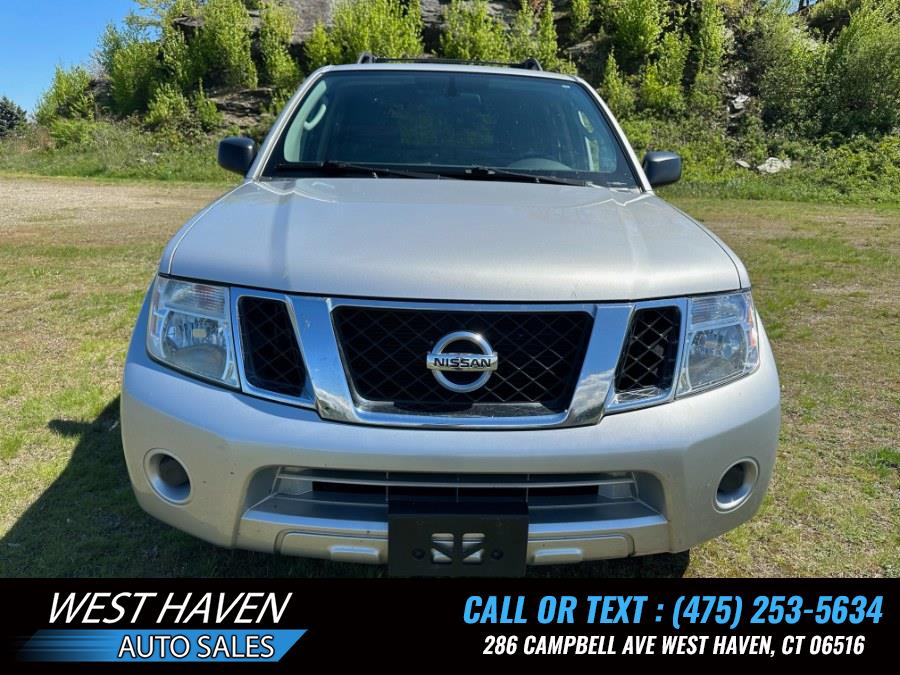 2011 Nissan Pathfinder S photo