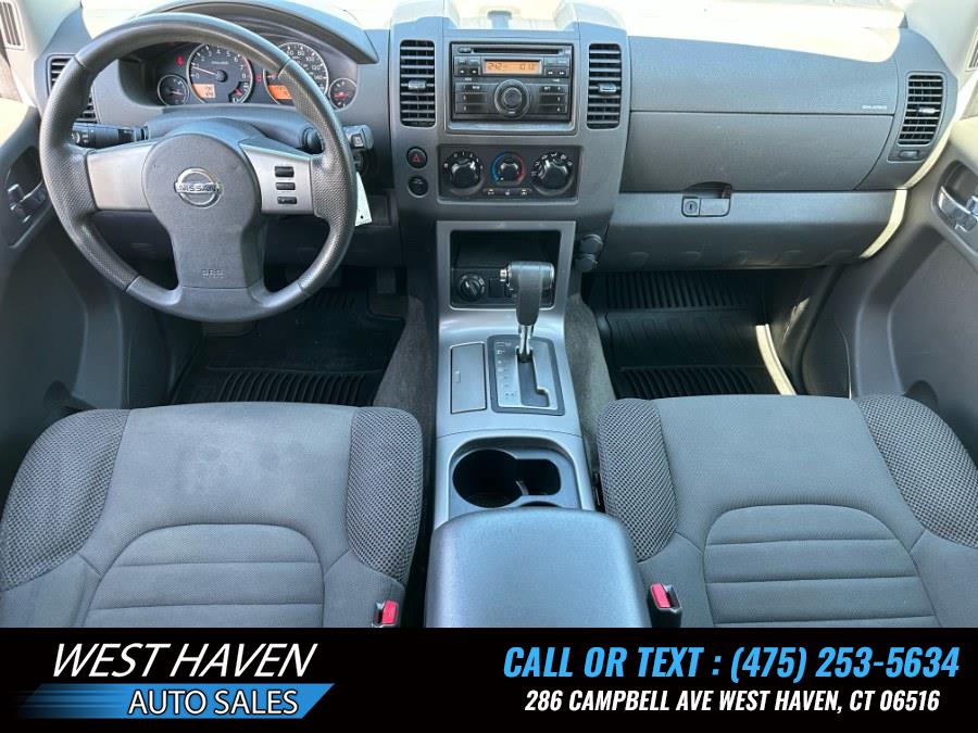 2011 Nissan Pathfinder S photo