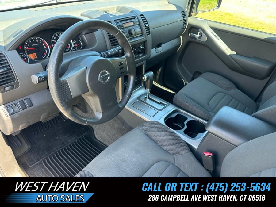 2011 Nissan Pathfinder S photo