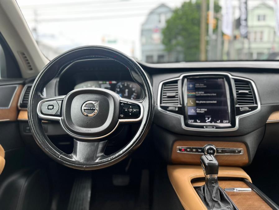 2016 Volvo XC90 T6 Inscription AWD 4dr SUV photo