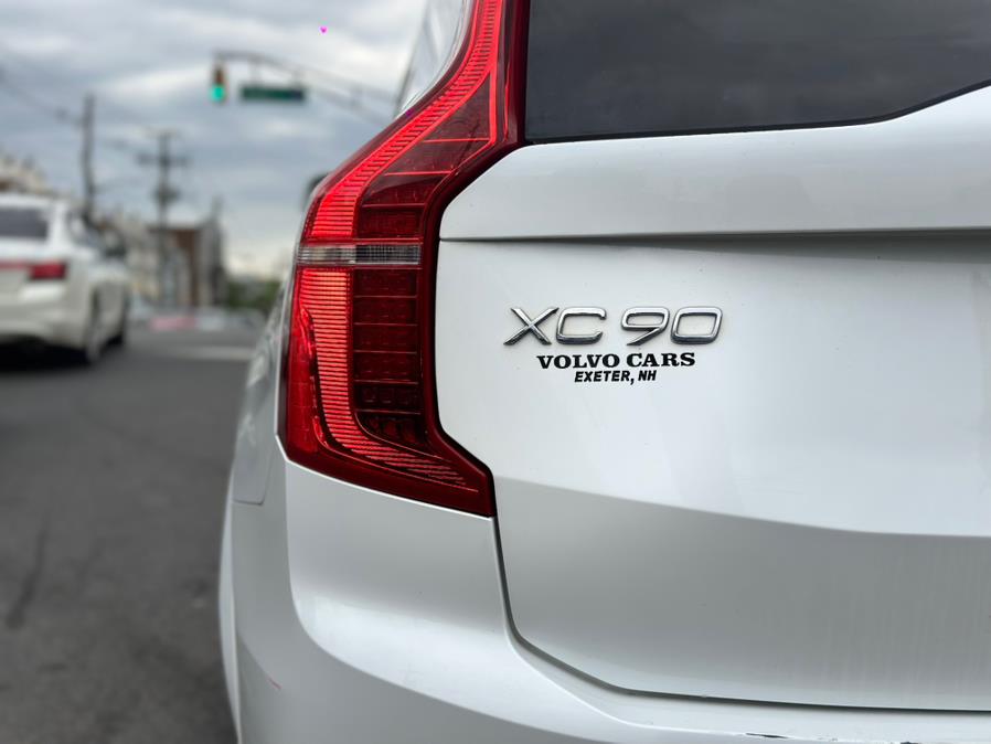 2016 Volvo XC90 T6 Inscription AWD 4dr SUV photo