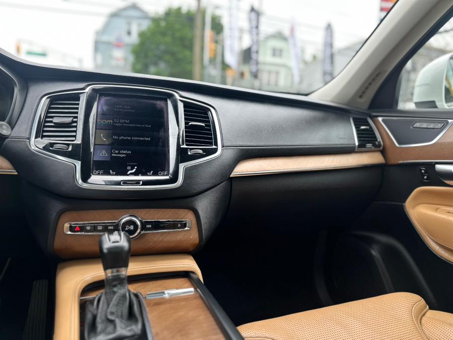 2016 Volvo XC90 T6 Inscription AWD 4dr SUV photo
