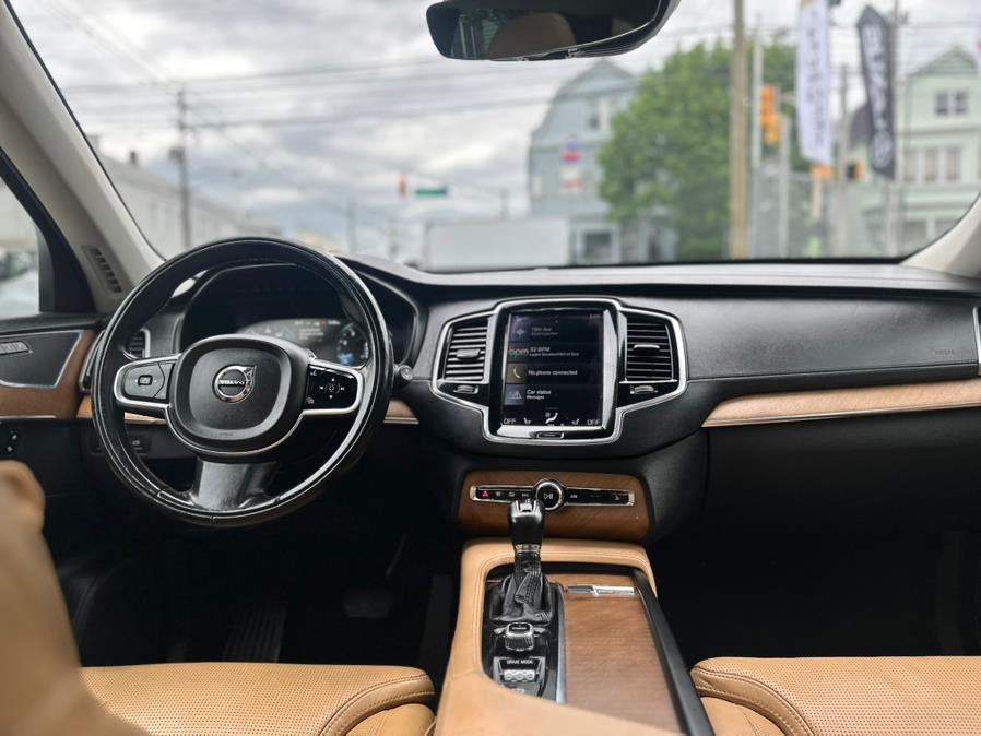2016 Volvo XC90 T6 Inscription AWD 4dr SUV photo