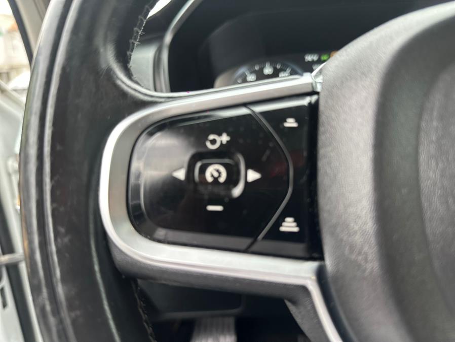 2016 Volvo XC90 T6 Inscription AWD 4dr SUV photo