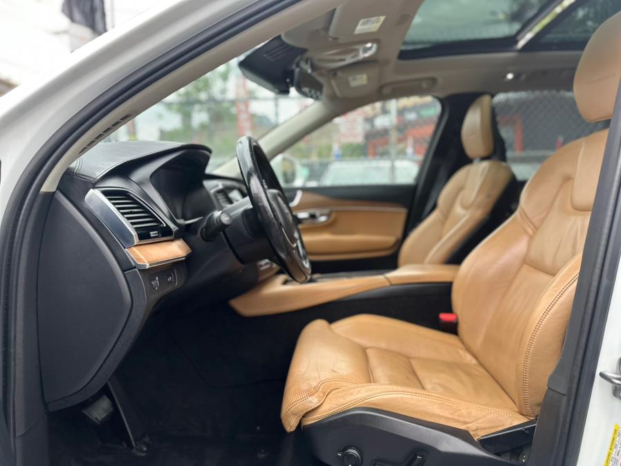 2016 Volvo XC90 T6 Inscription AWD 4dr SUV photo