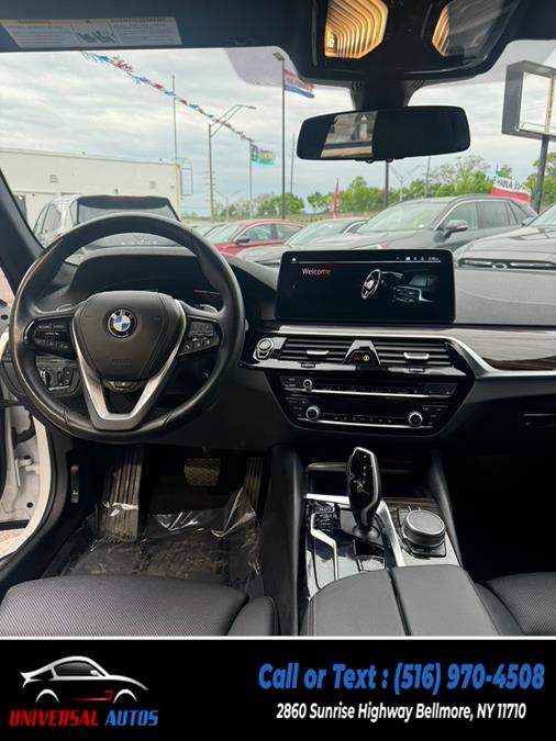 2021 BMW 5-Series 530i xDrive Sedan photo