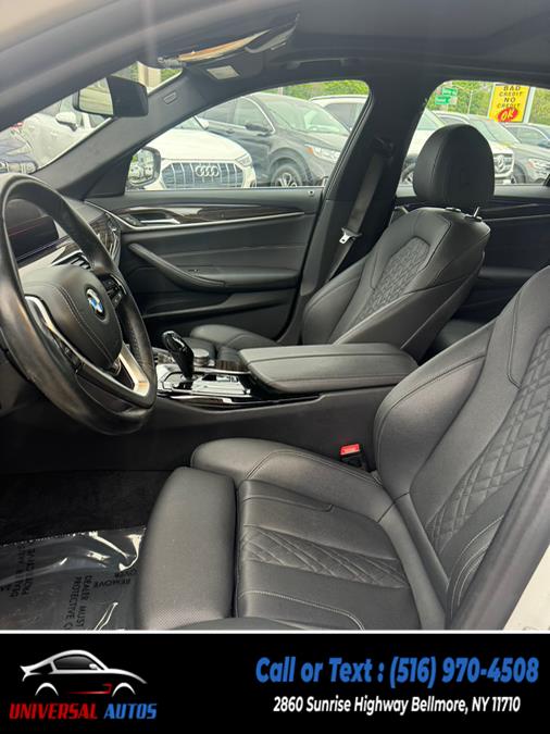 2021 BMW 5-Series 530i xDrive Sedan photo