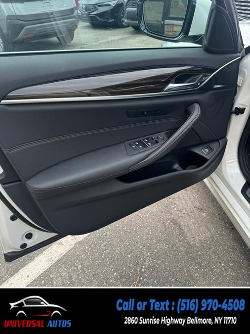 2021 BMW 5-Series 530i xDrive Sedan photo