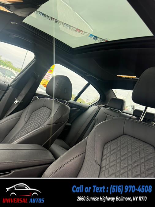 2021 BMW 5-Series 530i xDrive Sedan photo