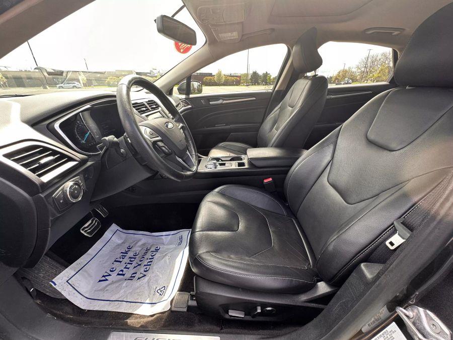 2018 Ford Fusion Titanium Sedan 4D photo