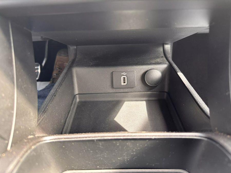 2018 Ford Fusion Titanium Sedan 4D photo