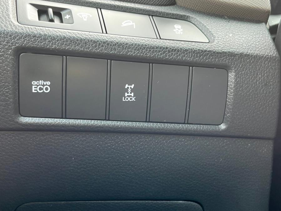 2013 Hyundai Santa Fe Sport 2.0T photo