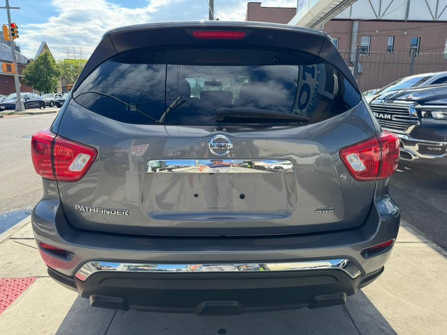 2018 Nissan Pathfinder 4x4 S photo
