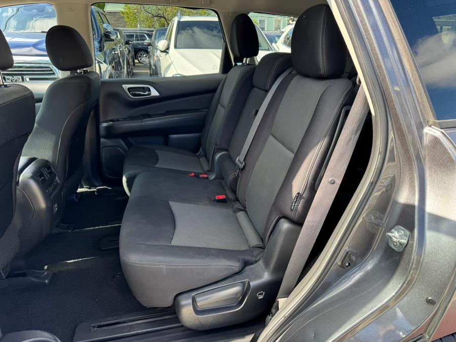2018 Nissan Pathfinder 4x4 S photo