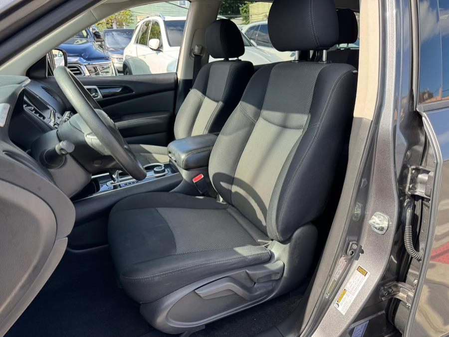 2018 Nissan Pathfinder 4x4 S photo