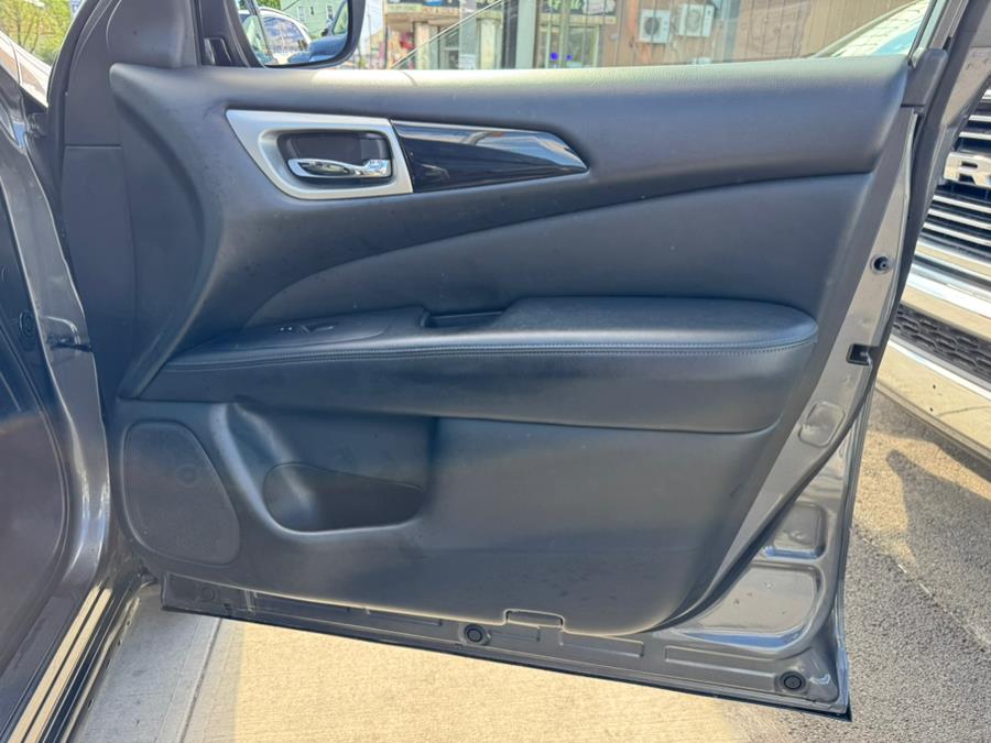 2018 Nissan Pathfinder 4x4 S photo