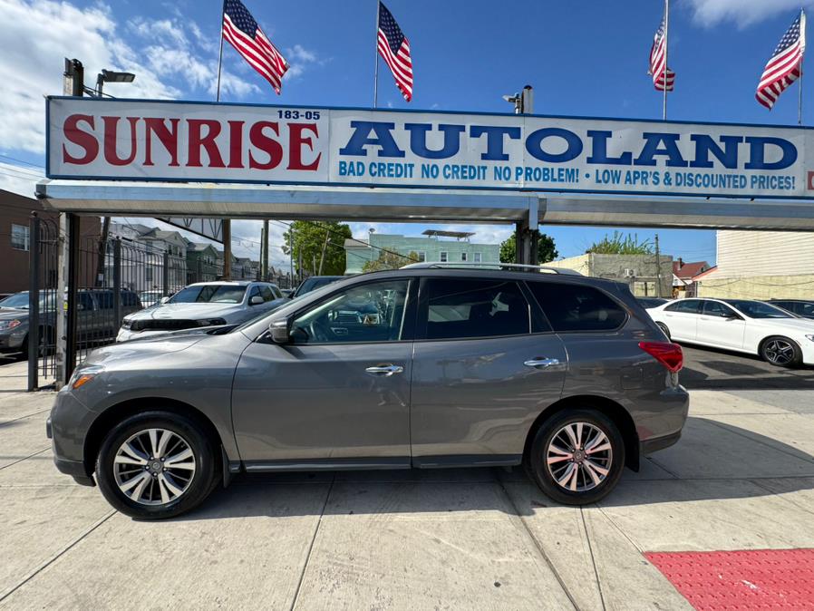 2018 Nissan Pathfinder 4x4 S photo