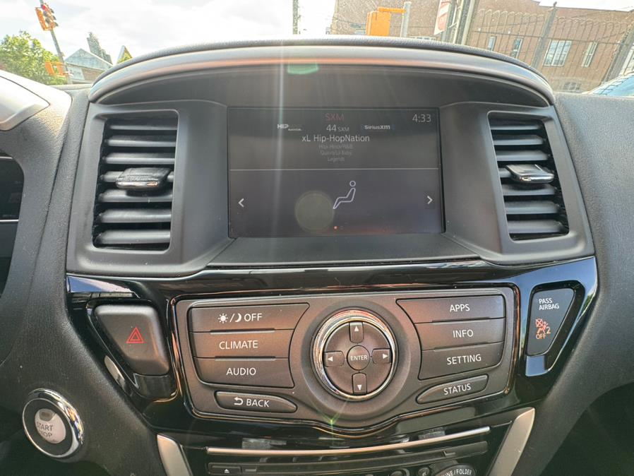 2018 Nissan Pathfinder 4x4 S photo