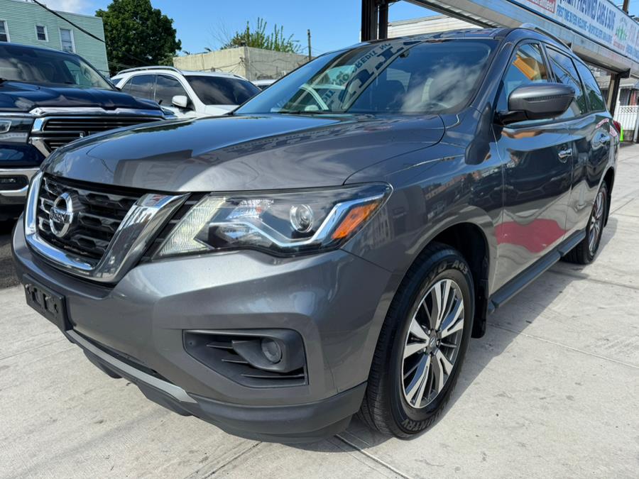 2018 Nissan Pathfinder 4x4 S photo