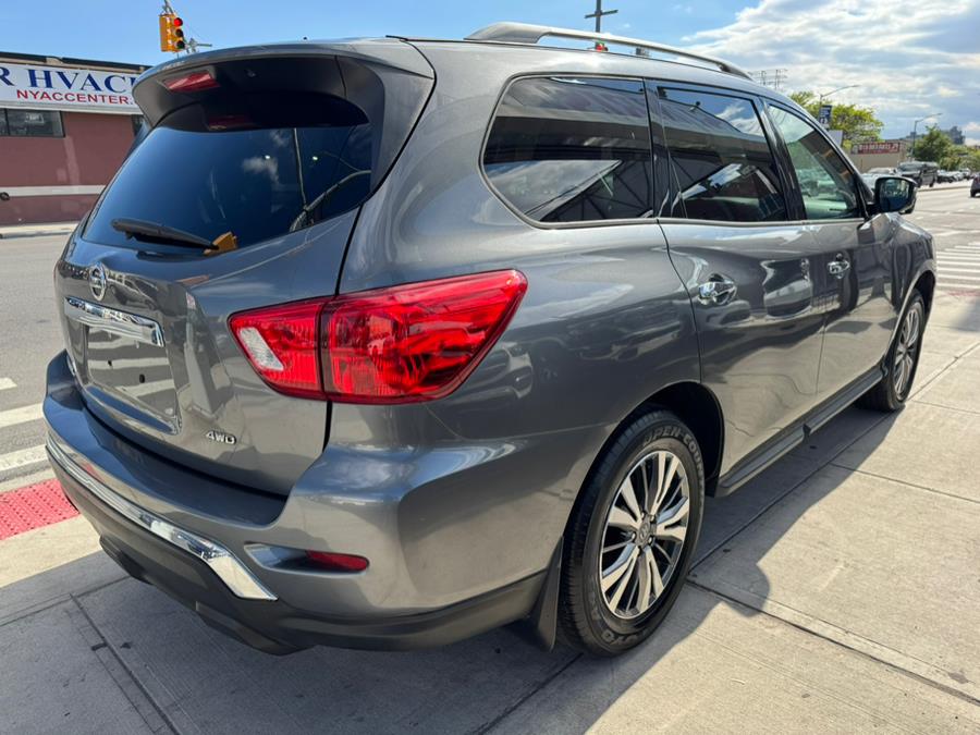 2018 Nissan Pathfinder 4x4 S photo