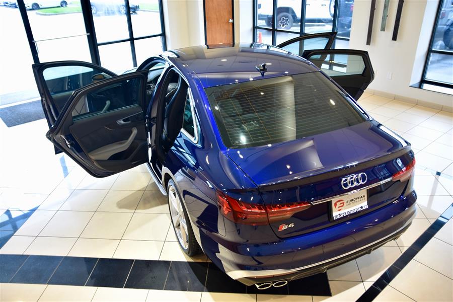 2023 Audi S4 3.0T quattro Premium Plus photo