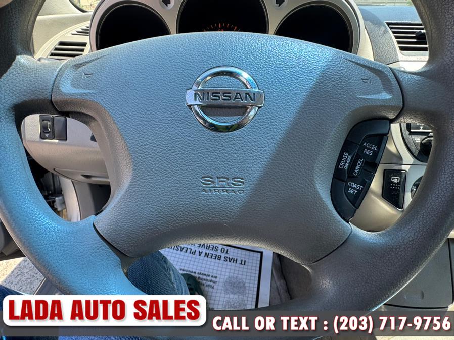 2004 Nissan Altima 2.5 photo
