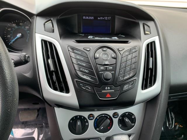 2014 Ford Focus SE photo