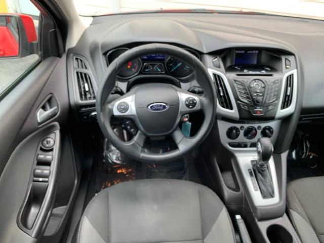 2014 Ford Focus SE photo