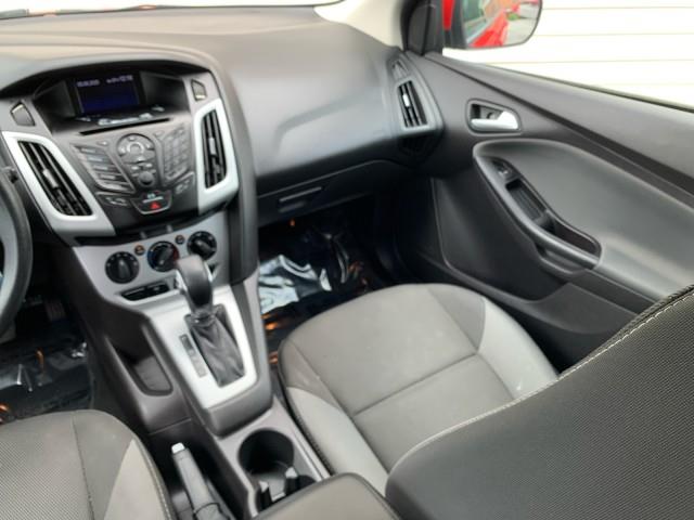 2014 Ford Focus SE photo