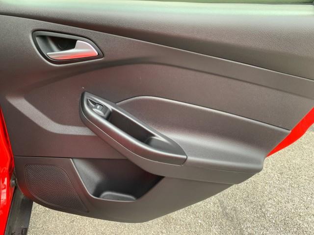 2014 Ford Focus SE photo