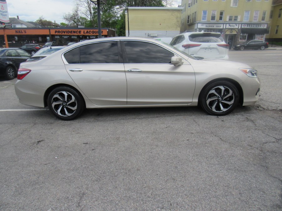 2017 Honda Accord EX  w/Honda Sensing photo