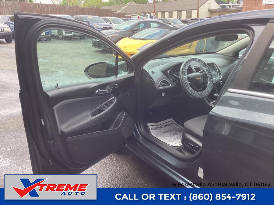 2018 Chevrolet Cruze 4dr HB 1.4L LT w/1SD photo