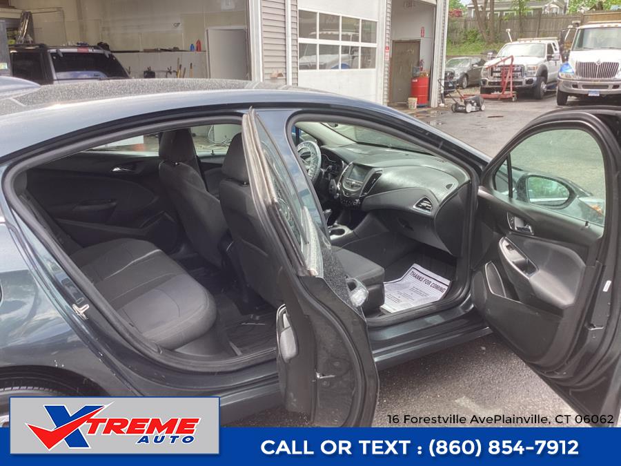 2018 Chevrolet Cruze 4dr HB 1.4L LT w/1SD photo