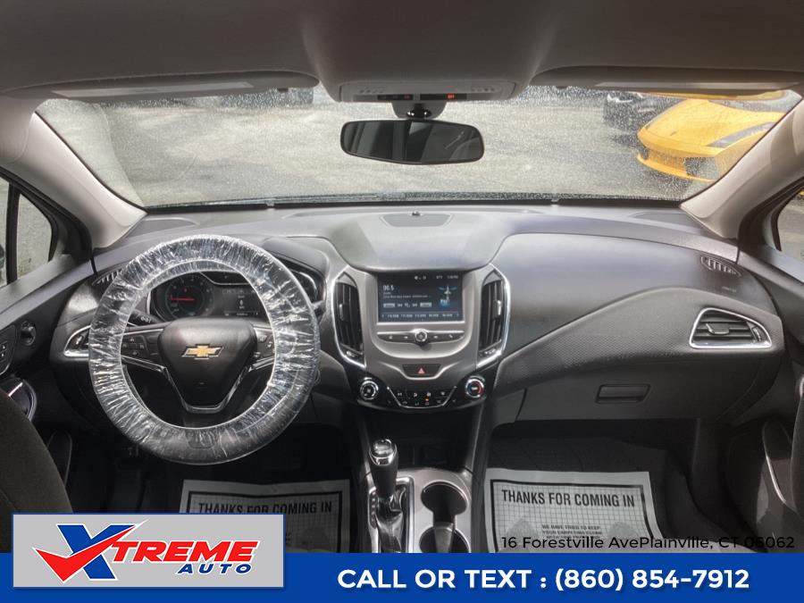 2018 Chevrolet Cruze 4dr HB 1.4L LT w/1SD photo