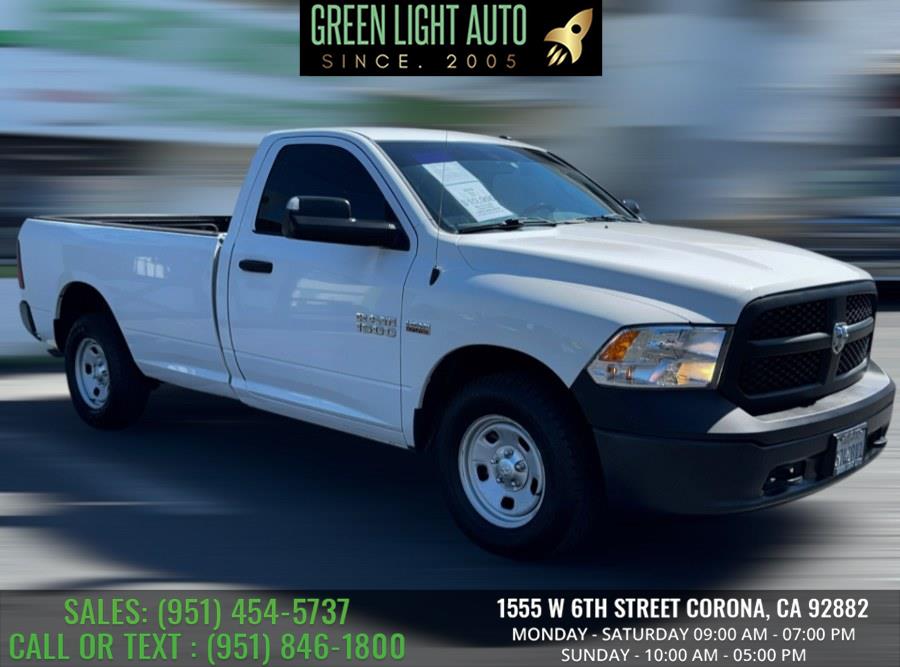 2015 RAM 1500 4WD Reg Cab 140.5