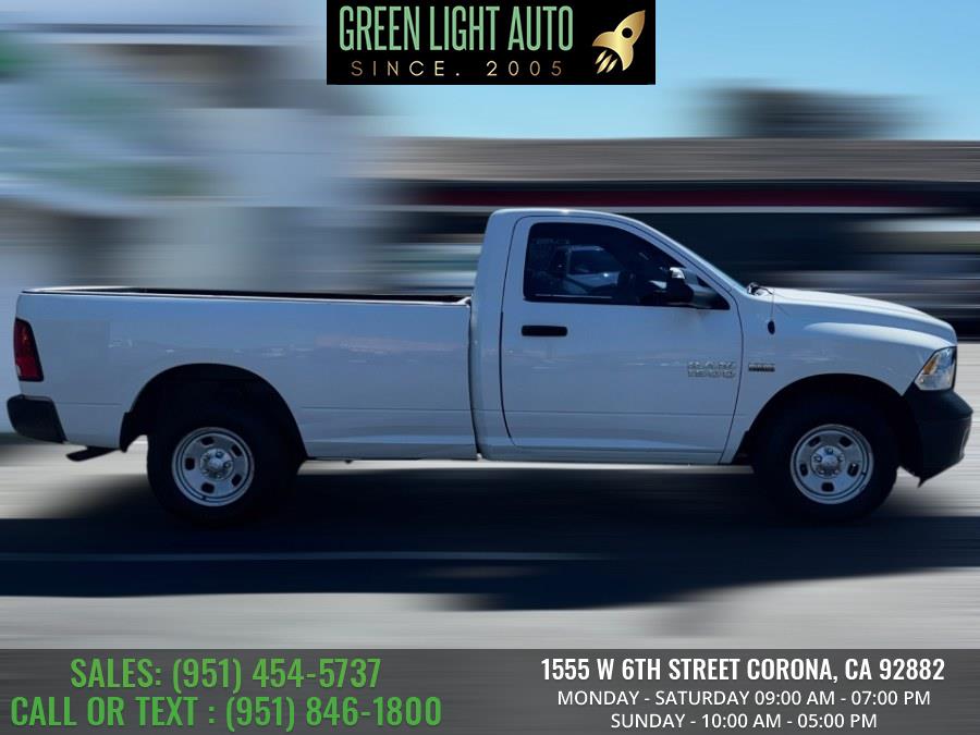 2015 RAM 1500 4WD Reg Cab 140.5