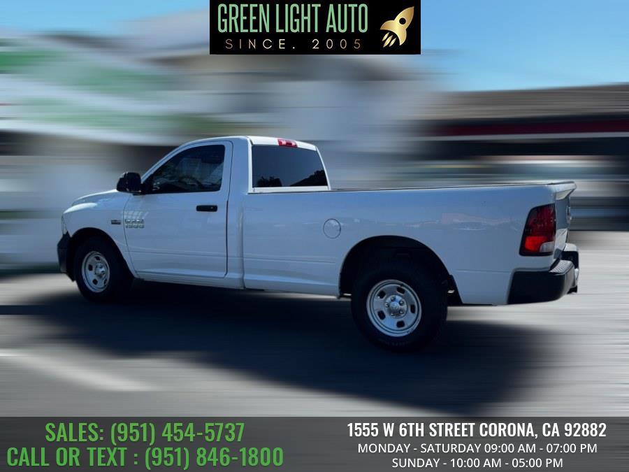 2015 RAM 1500 4WD Reg Cab 140.5