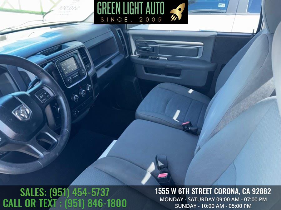 2015 RAM 1500 4WD Reg Cab 140.5