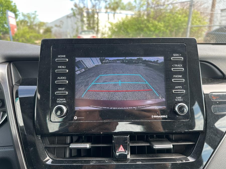 2021 Toyota Camry LE Auto (Natl) photo