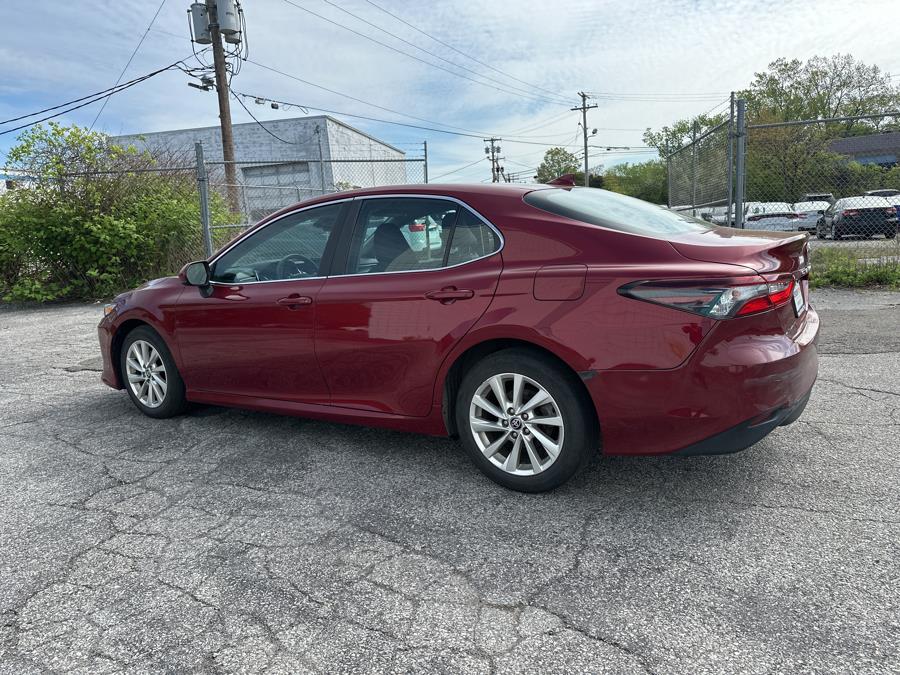 2021 Toyota Camry LE Auto (Natl) photo