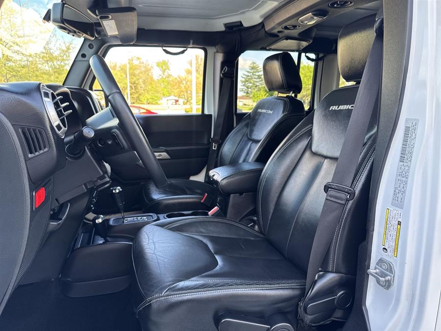 2016 Jeep Wrangler Unlimited Rubicon photo