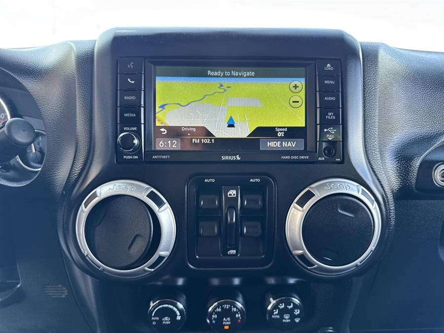 2016 Jeep Wrangler Unlimited Rubicon photo