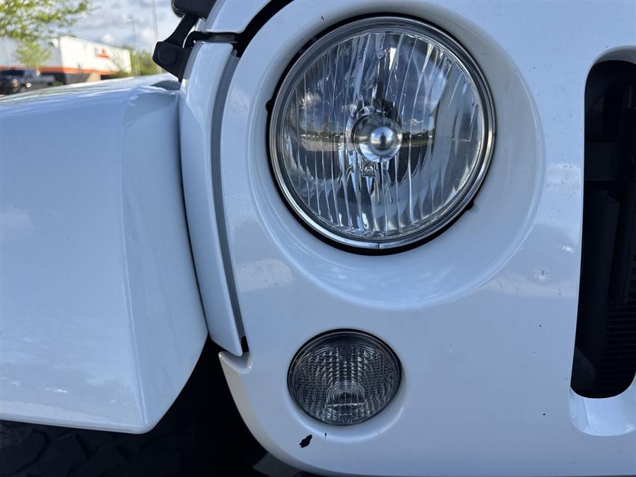 2016 Jeep Wrangler Unlimited Rubicon photo