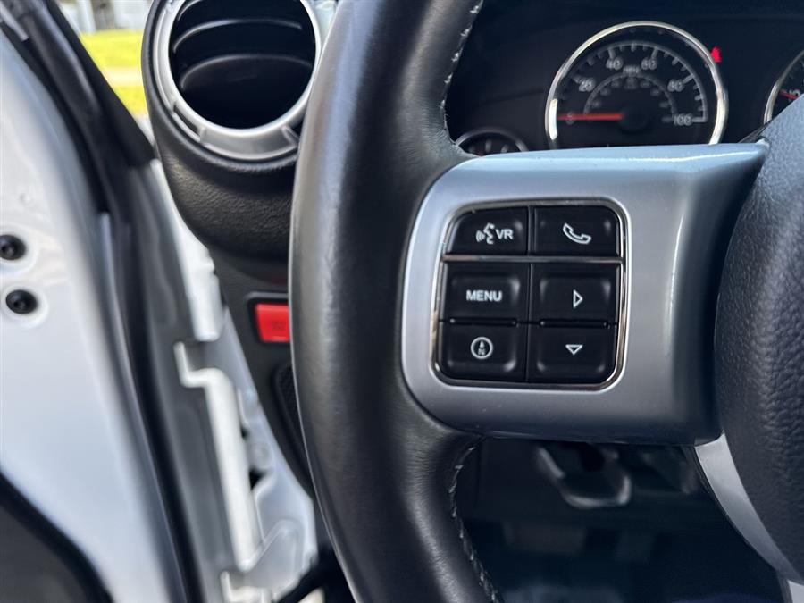2016 Jeep Wrangler Unlimited Rubicon photo