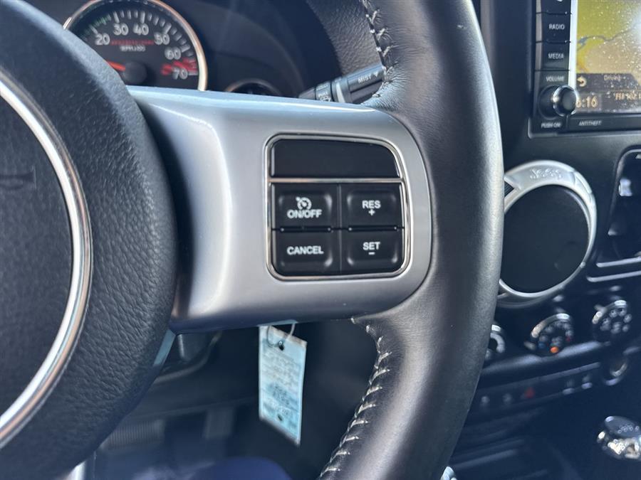 2016 Jeep Wrangler Unlimited Rubicon photo