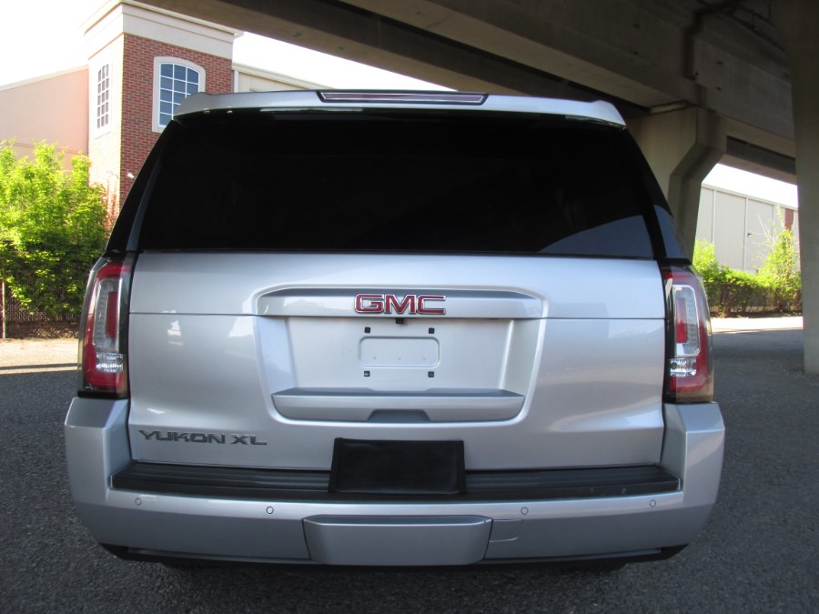 2017 GMC Yukon XL 4WD 4dr SLT photo
