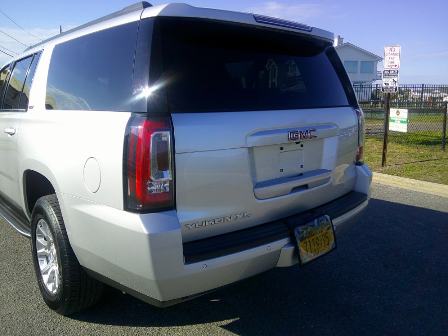 2017 GMC Yukon XL 4WD 4dr SLT photo