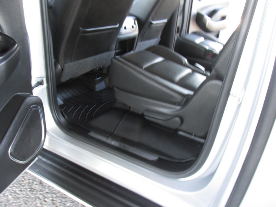 2017 GMC Yukon XL 4WD 4dr SLT photo
