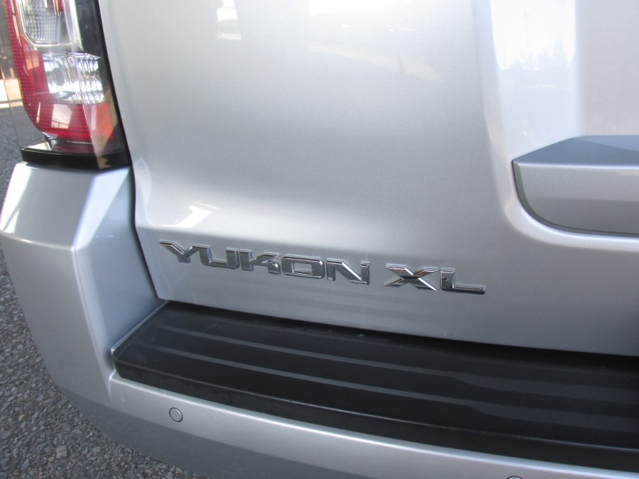 2017 GMC Yukon XL 4WD 4dr SLT photo