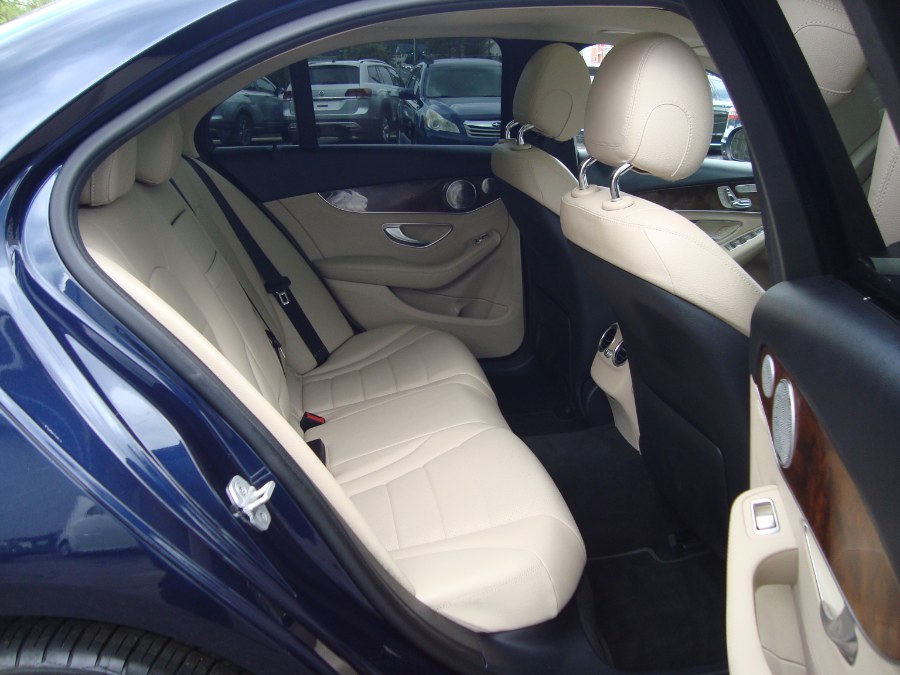 2015 Mercedes-Benz C-Class 4dr Sdn C 300 4MATIC photo